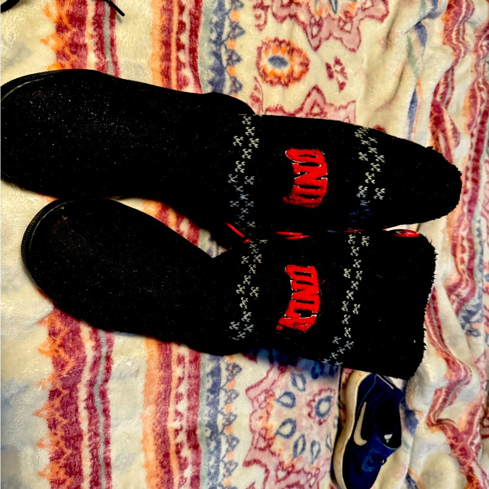 Unlv slipper boots